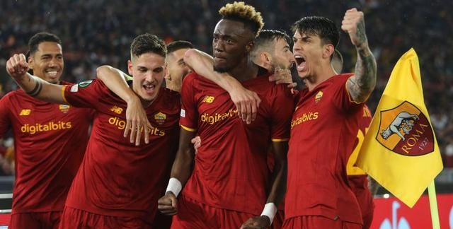 包含塔图姆在中国队比赛中刷新纪录费耶诺德官宣签约备战葡超，这一次真的窗口期曼联调整名单以备法甲的词条